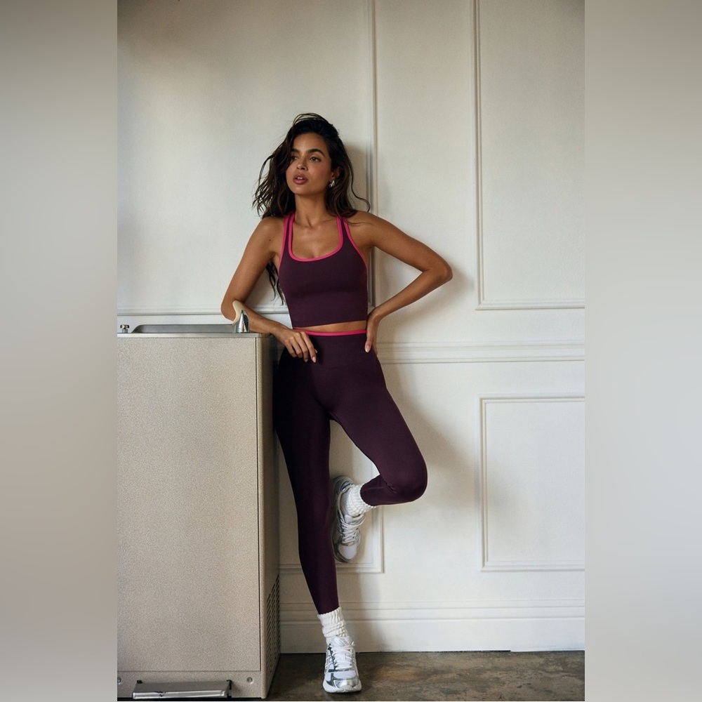NWT ✨ Fabletics Seamless Leggings + Bra Set